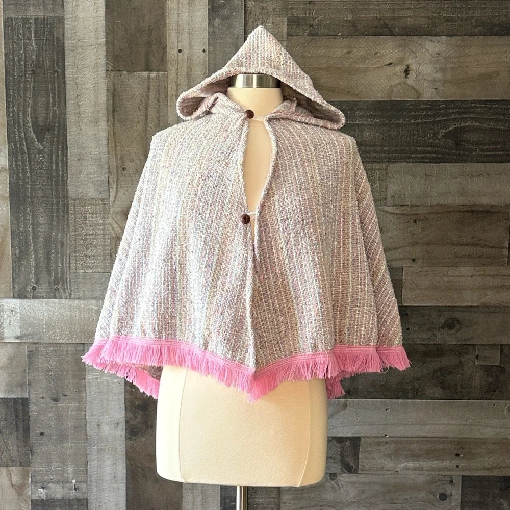 Pastel rainbow knit hooded poncho pink fringe girls OS girlhoodcore winter